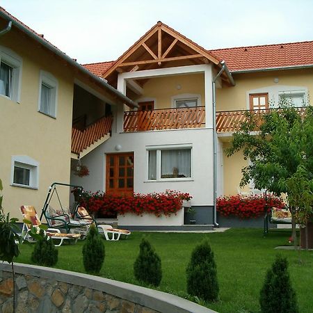 Madach Apartman Heviz Exterior photo